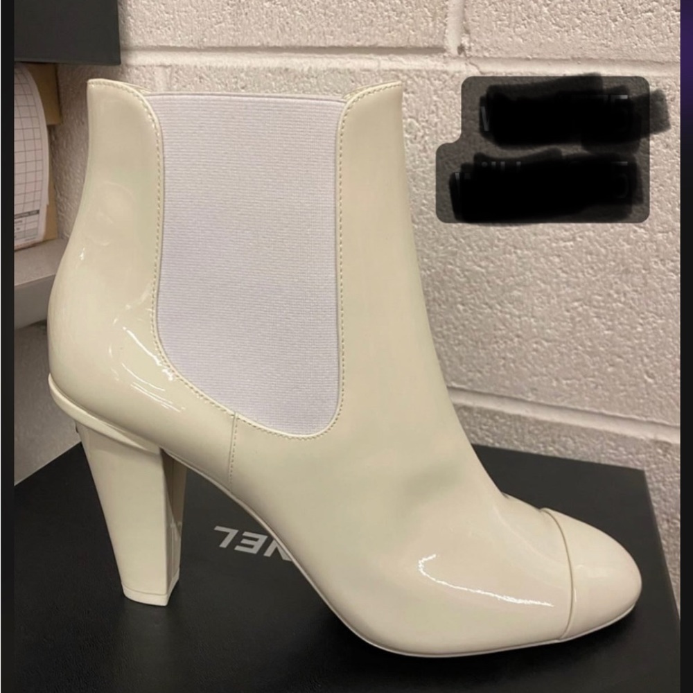 ❌SOLD OUT❌Chanel Cream Booties size 39 - Picture 2 of 11
